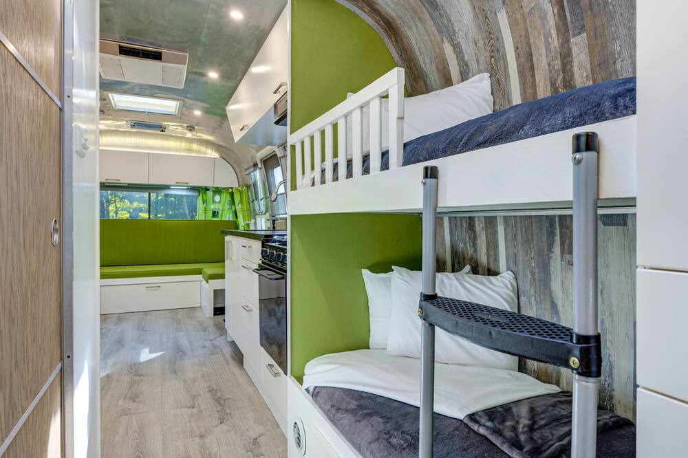 Photo of Others in Menlo