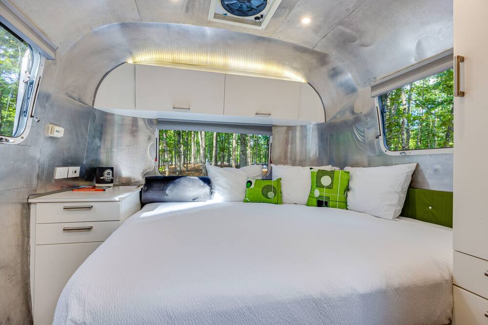 Photo of Others in Menlo