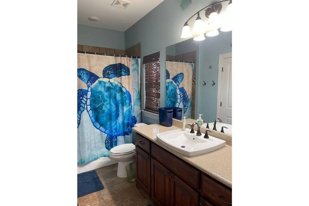 Photo of Bathroom in Red Rock