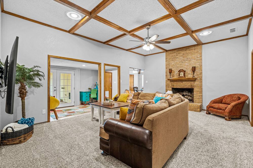 Photo of Livingroom in North Central Carrollton
