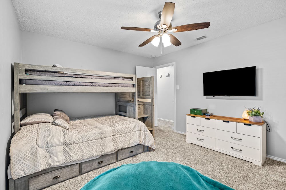 Photo of Bedroom in North Central Carrollton