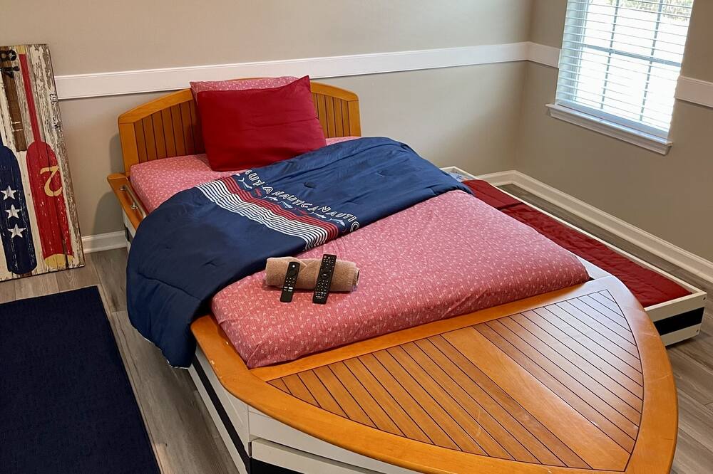 Photo of Bedroom in Newnan
