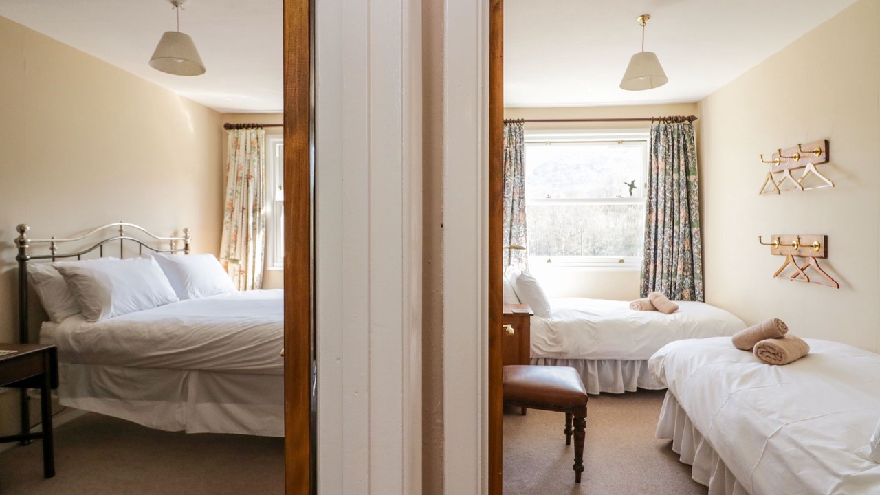 Photo of Others in Chapel Stile