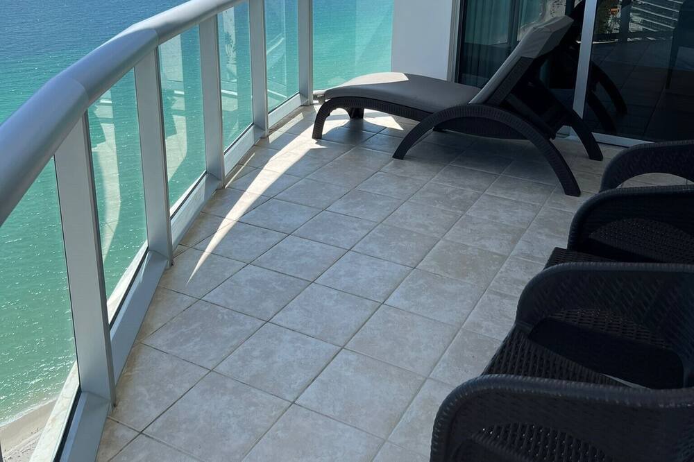 Photo of Patio Balcony in Sunny Isles Beach