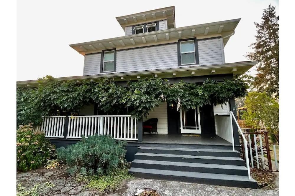 Photo of Outdoor in Foster - Powell