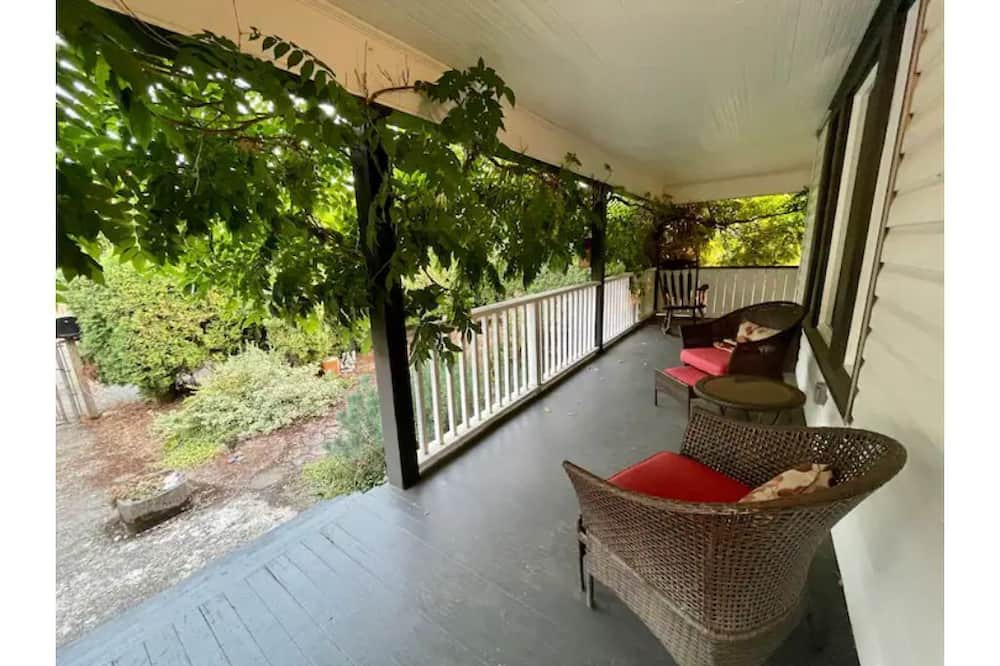 Photo of Outdoor in Foster - Powell