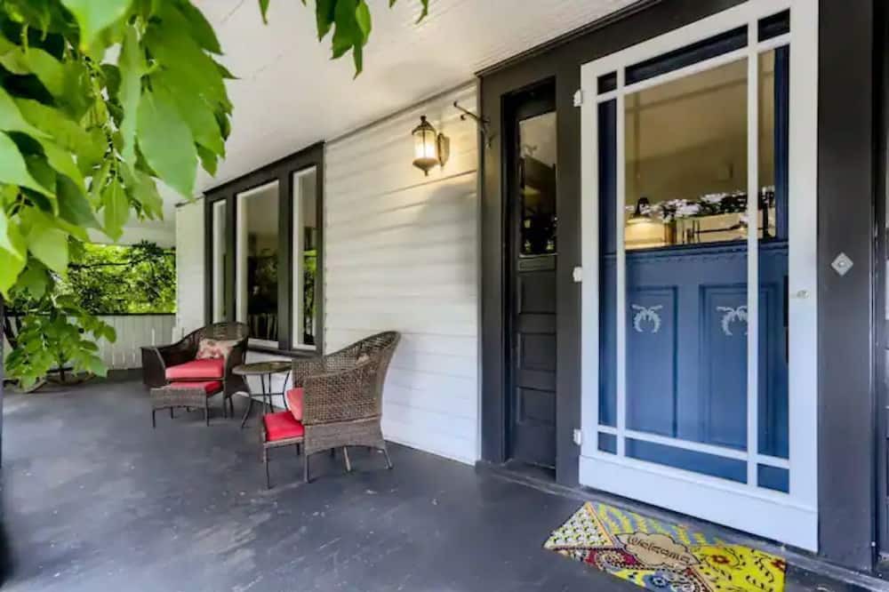 Photo of Outdoor in Foster - Powell