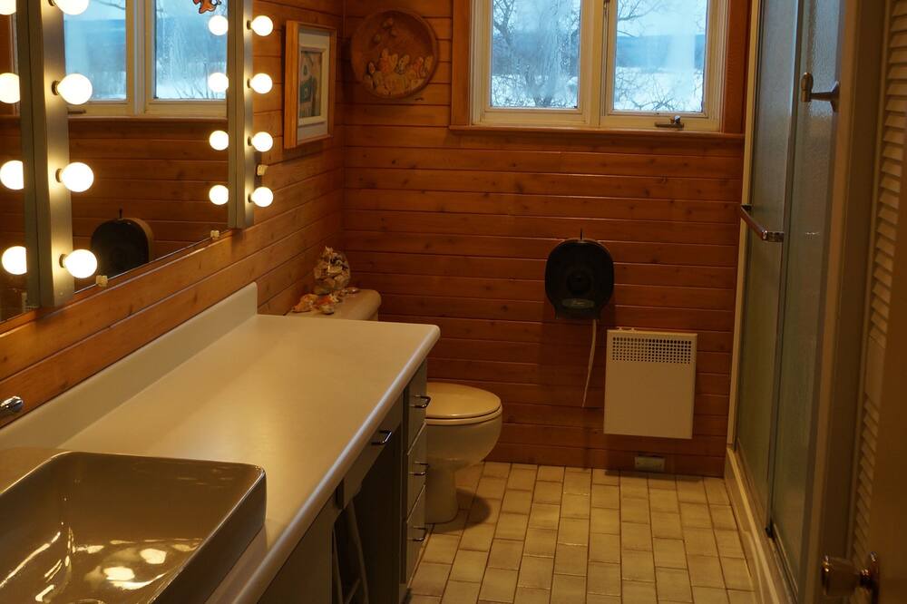 Photo of Bathroom in La Pocatiere