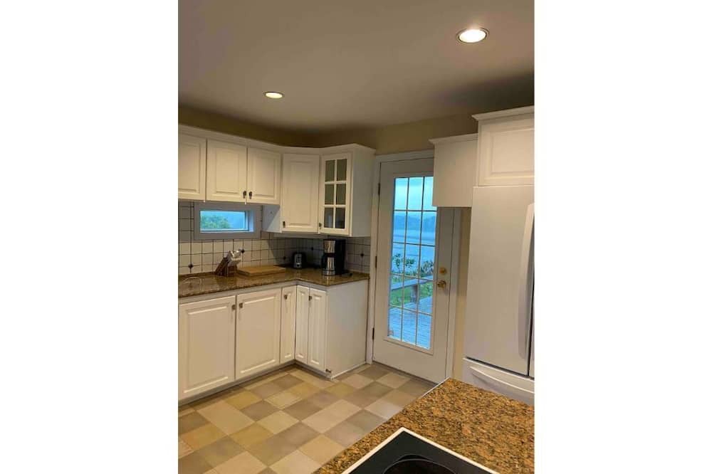 Photo of Kitchen in Kingsclear