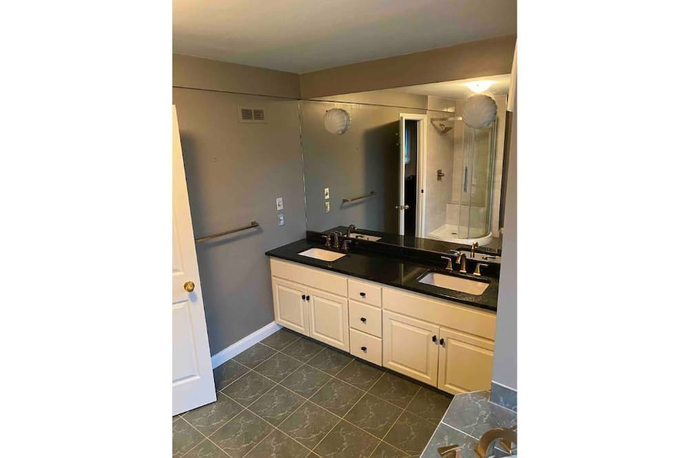 Photo of Bathroom in Kingsclear