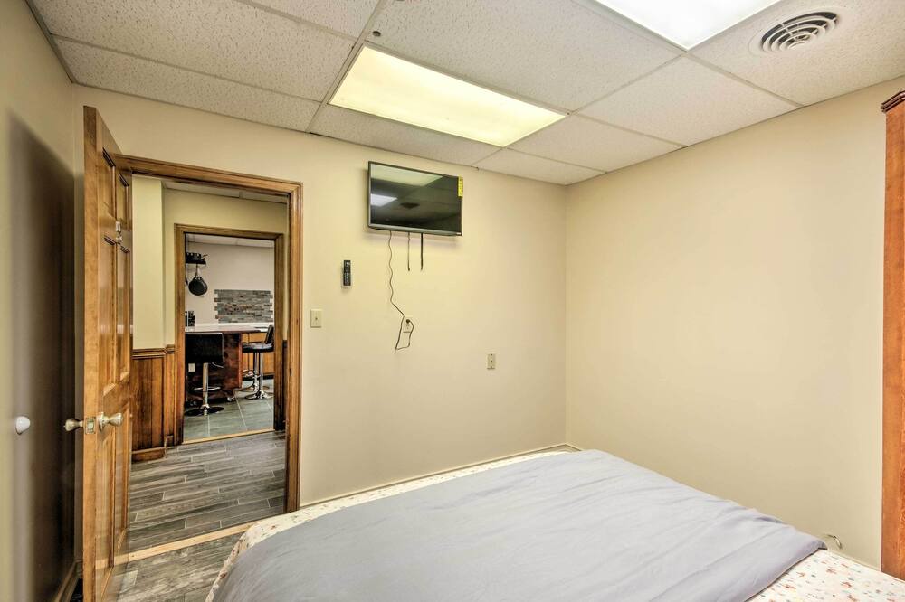 Photo of Bedroom in Newton