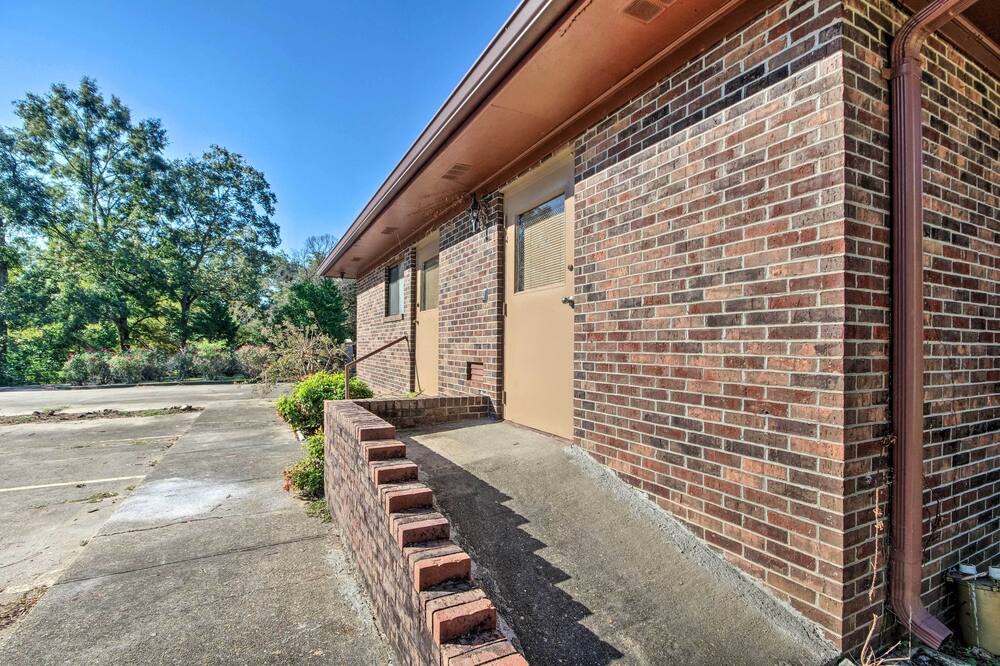 Photo of Outdoor in Newton