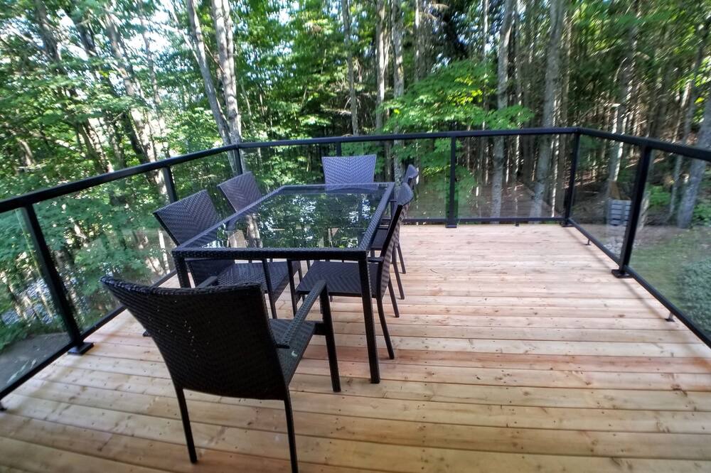 Photo of Patio Balcony in Sainte-Agathe-des-Monts
