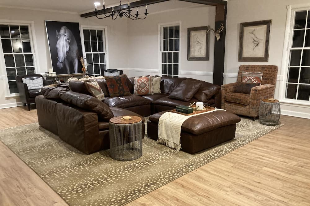 Photo of Others in Lakes of Forest Hill