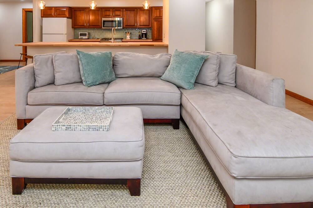 Photo of Bedroom in Lagoon Heights