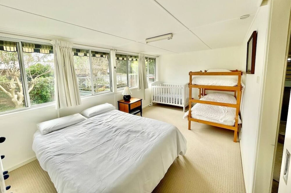 Photo of Bedroom in Tanilba Bay