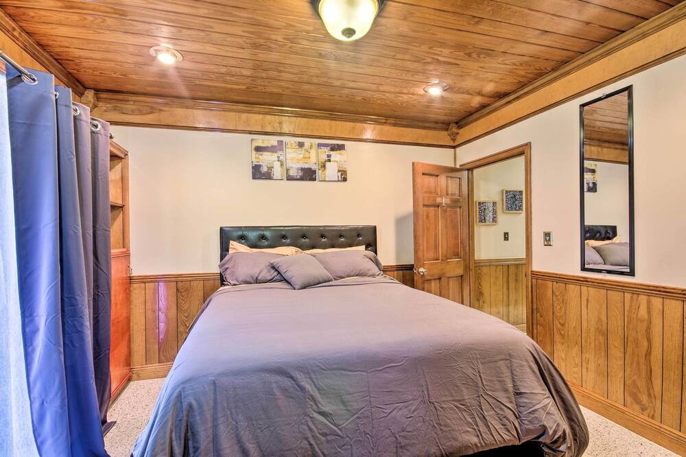 Photo of Bedroom in Newton