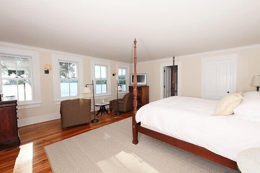 Photo of Bedroom in New Preston