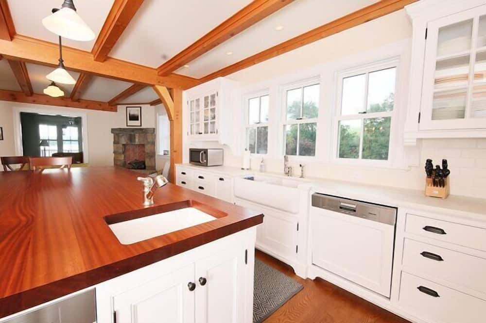 Photo of Kitchen in New Preston