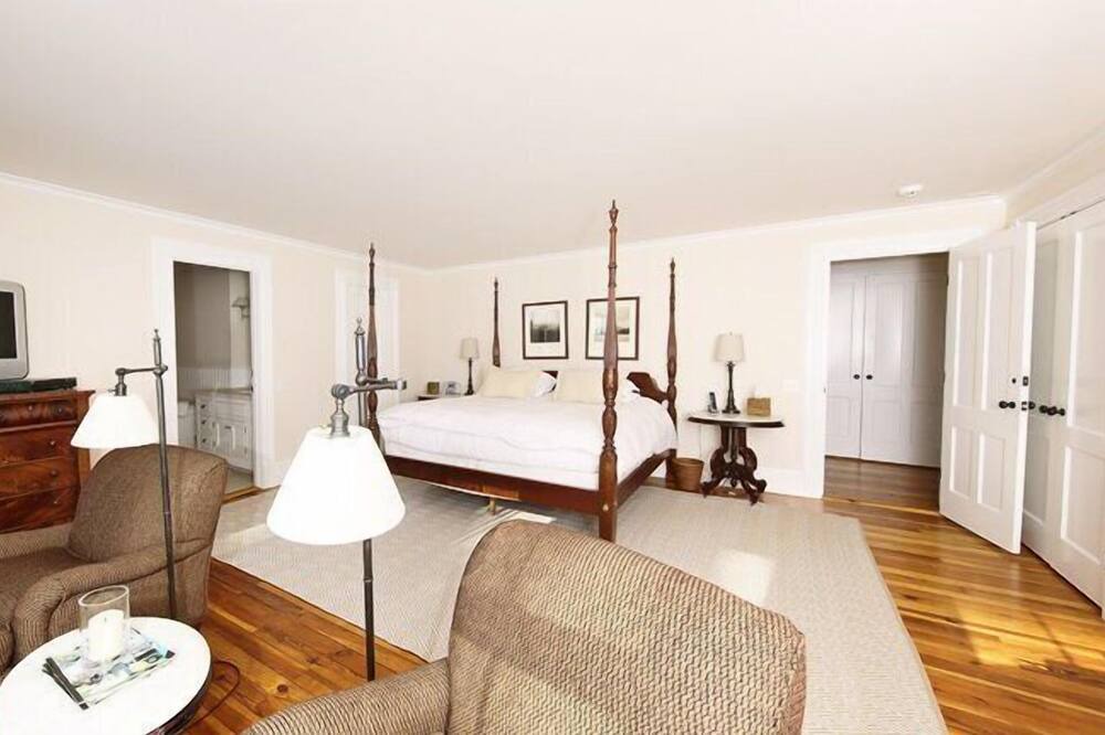 Photo of Bedroom in New Preston