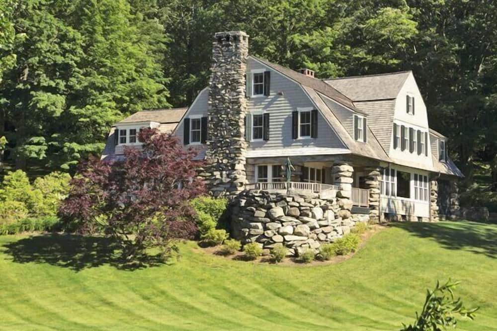 Photo of Outdoor in New Preston