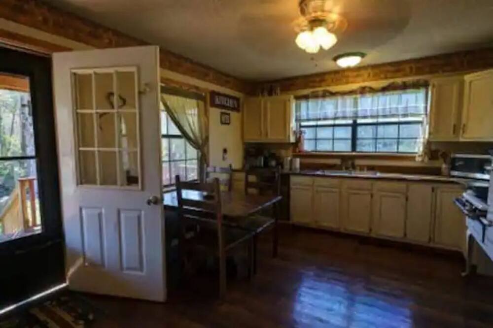 Photo of Kitchen in Alix