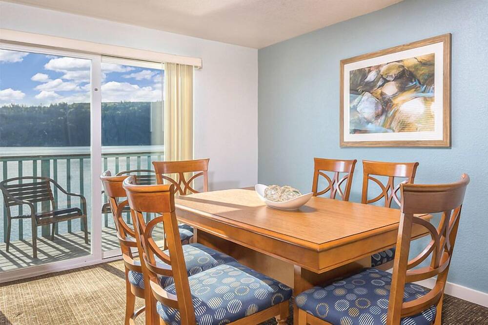 Photo of Livingroom in Adelma Beach