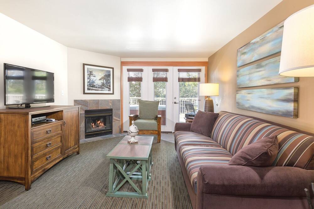 Photo of Livingroom in Deer Harbor