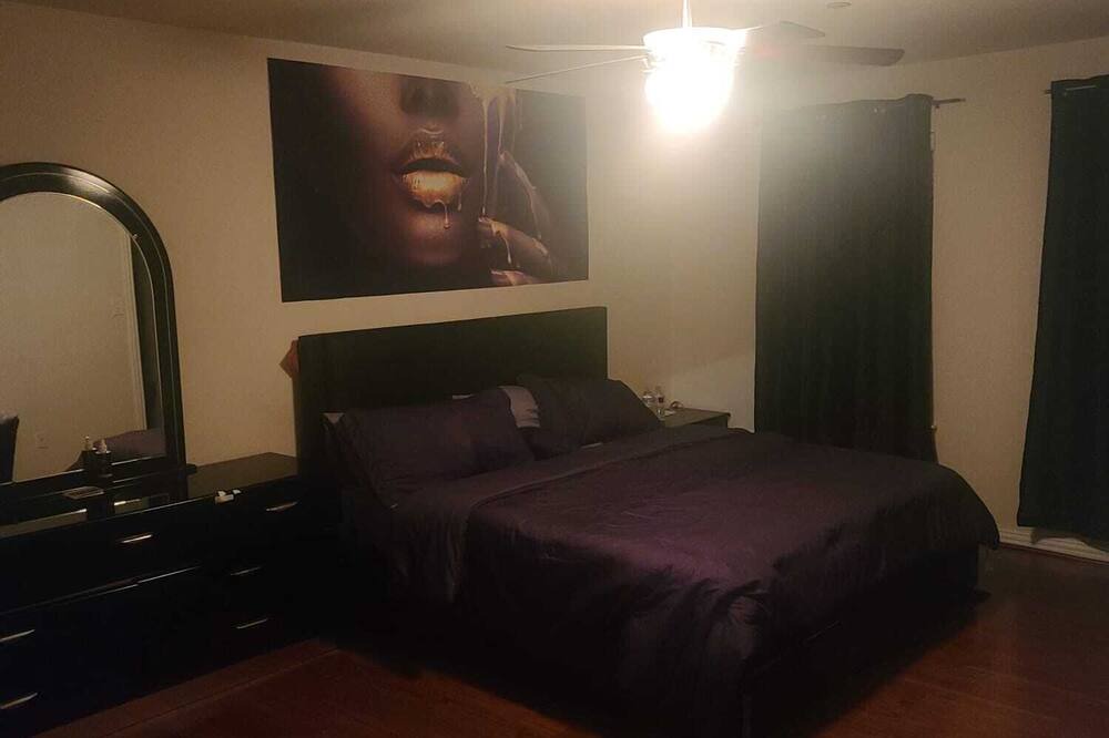 Photo of Bedroom in Carrollton