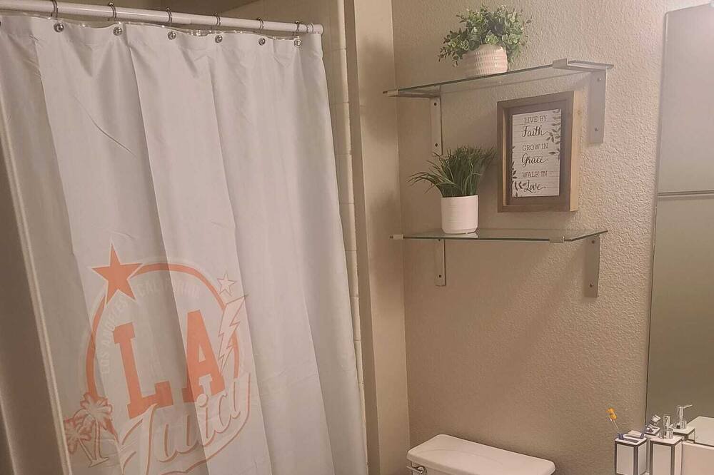 Photo of Bathroom in Carrollton