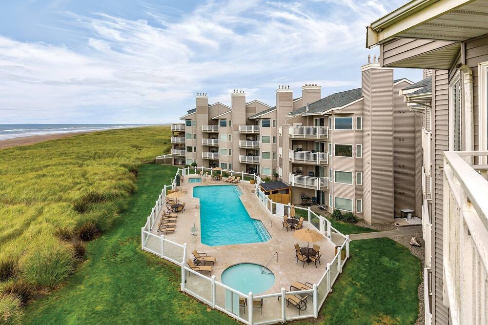 Photo of Others in Ocean Shores