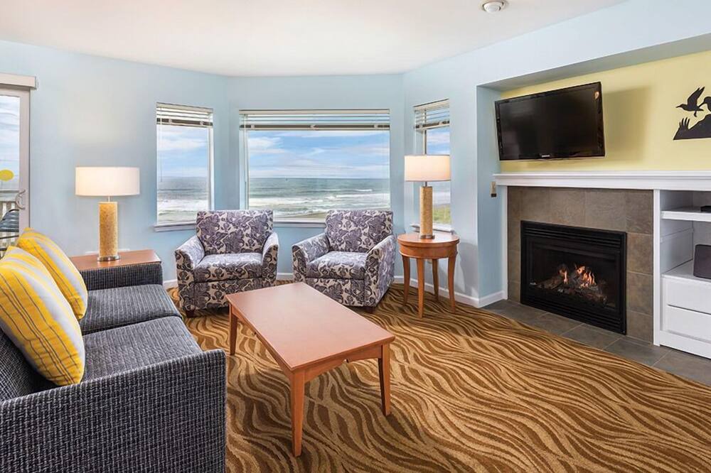 Photo of Livingroom in Ocean Shores