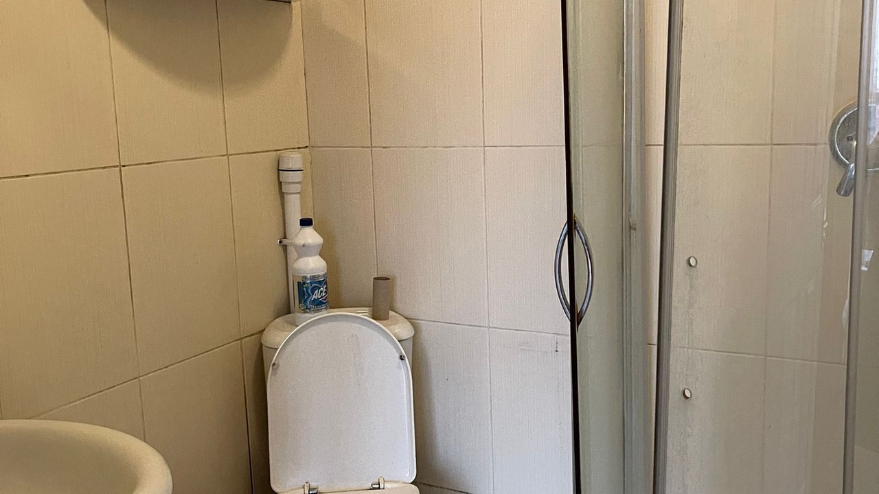Photo of Bathroom in Aylestone