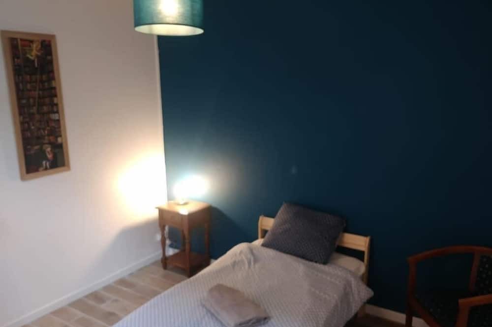 Photo of Bedroom in Saint-Etienne-du-Rouvray