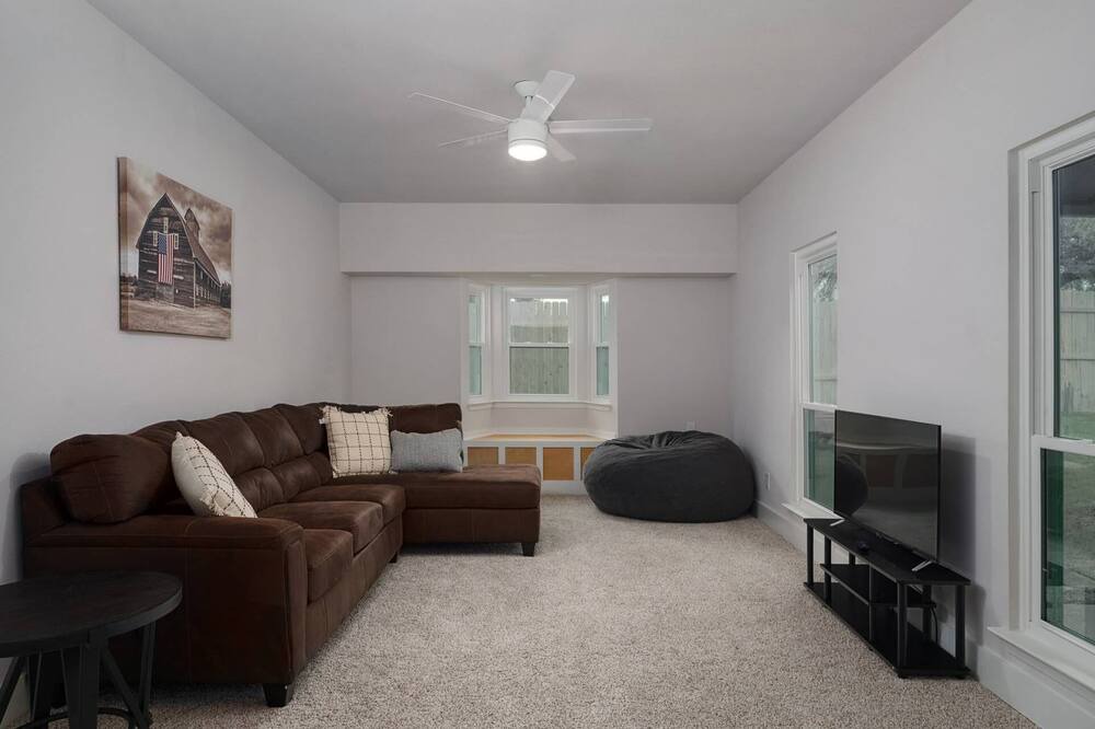 Photo of Others in Round Rock West
