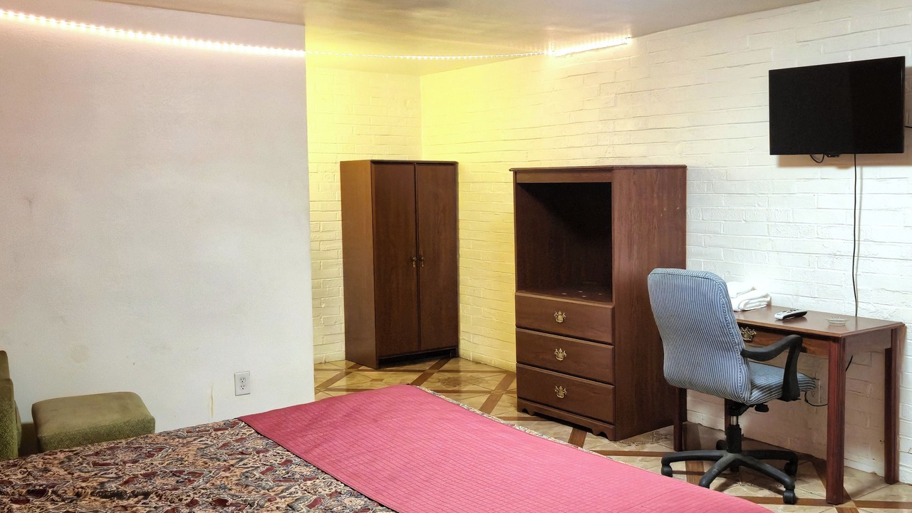 Photo of Bedroom in Cedar Crest