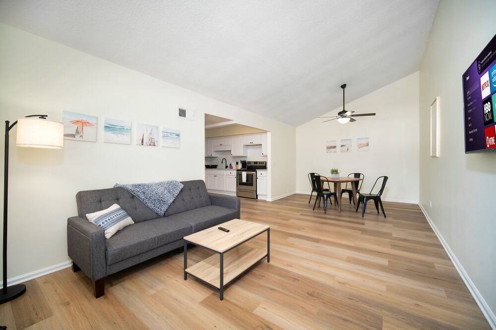 Photo of Livingroom in Southpoint