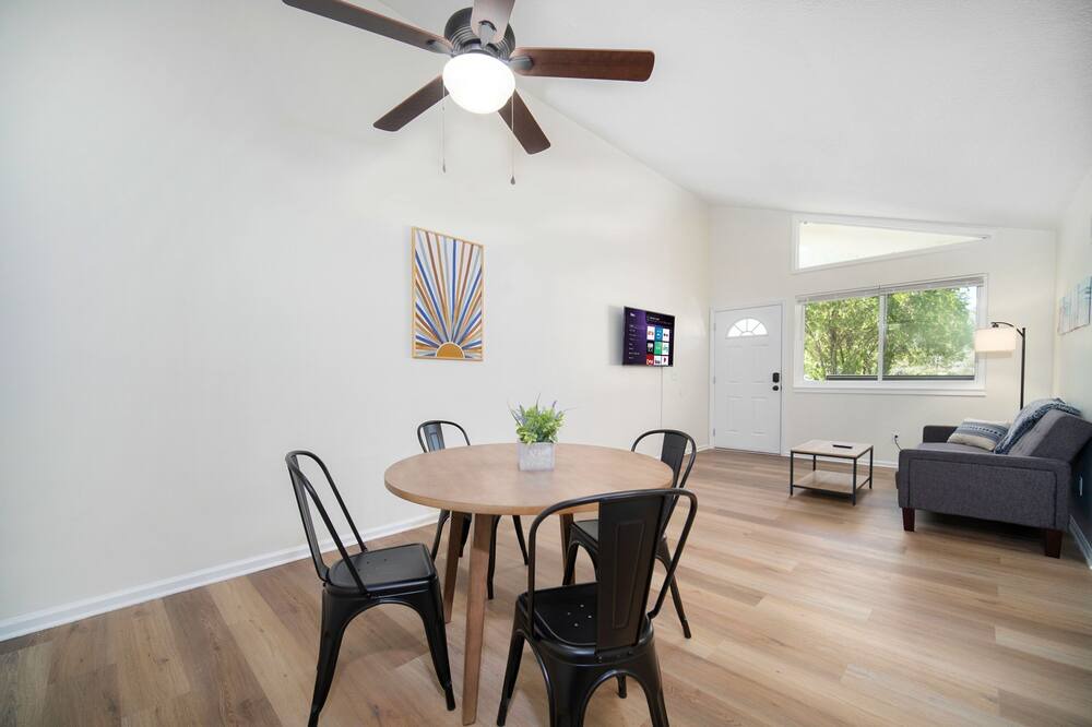 Photo of Bedroom in Southpoint