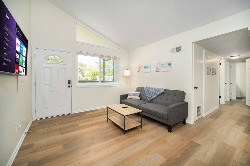 Photo of Livingroom in Southpoint