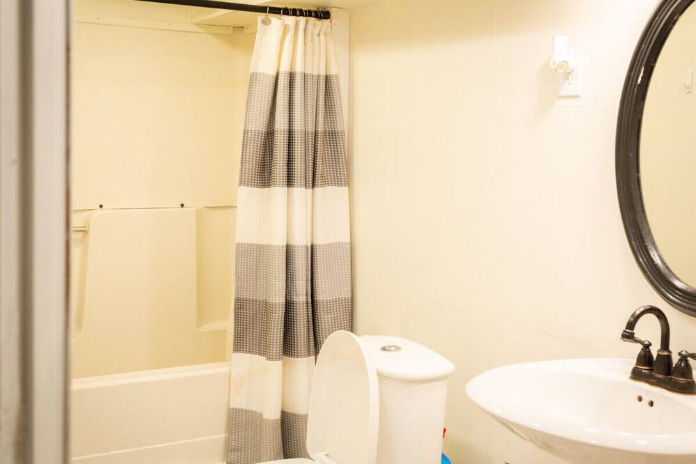 Photo of Bathroom in Halfway