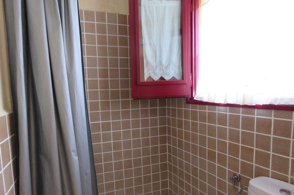 Photo of Bathroom in Orriols