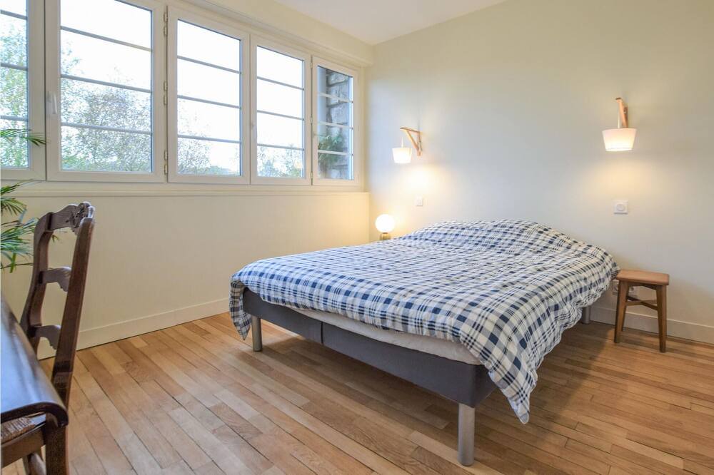 Photo of Others in Lisieux