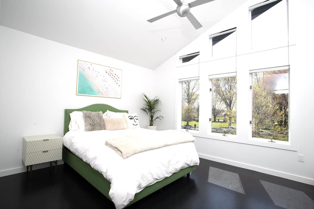 Photo of Bedroom in Rumson