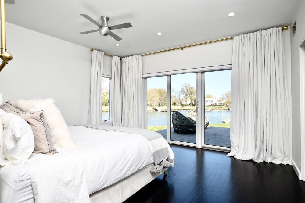 Photo of Bedroom in Rumson