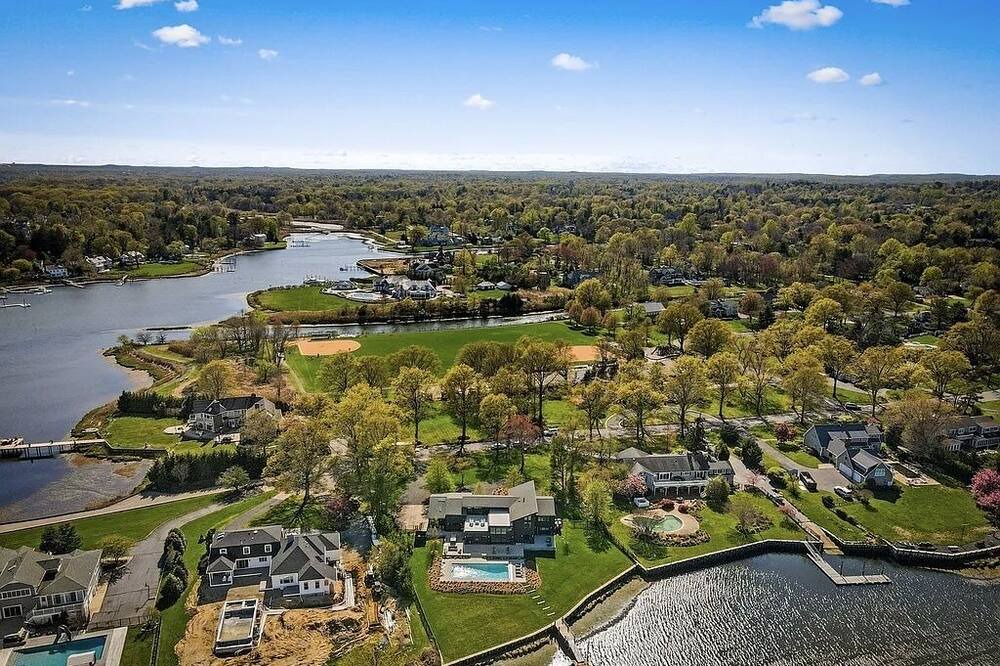 Photo of Others in Rumson