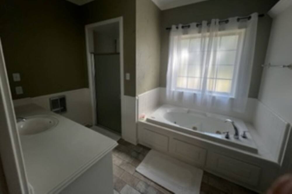 Photo of Bedroom in Long Branch