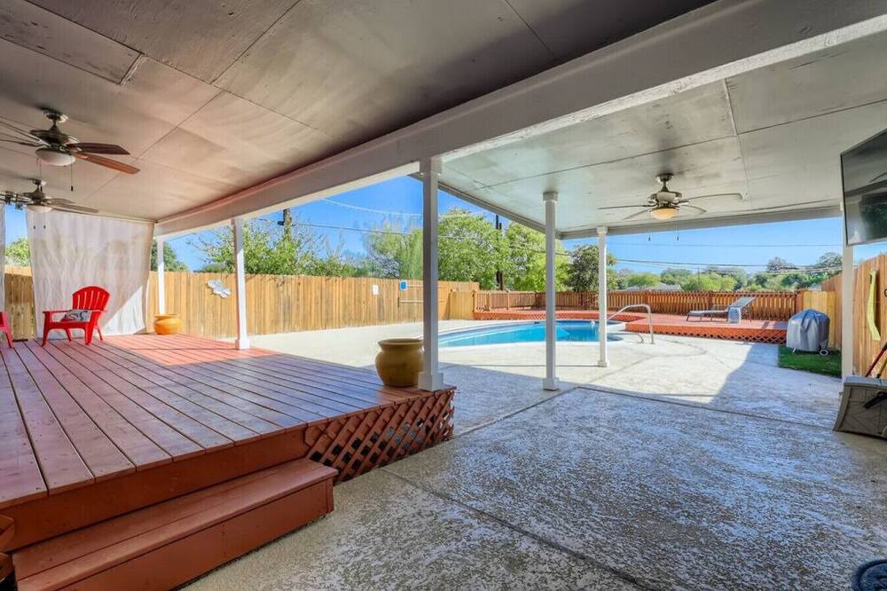 Photo of Outdoor in Shearer Hills - Ridgeview
