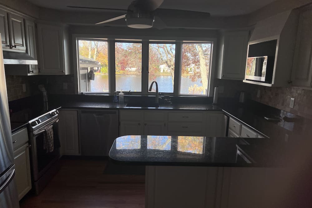 Photo of Kitchen in Coventry