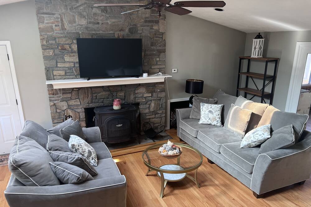 Photo of Livingroom in Coventry