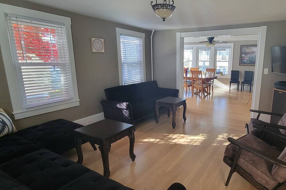 Photo of Others in Spencer